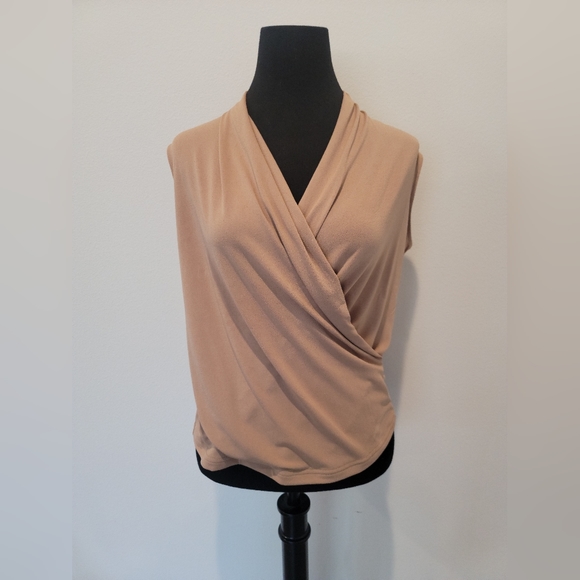 Banana Republic Tops - Banana Republic Short Sleeve Wrap Size M